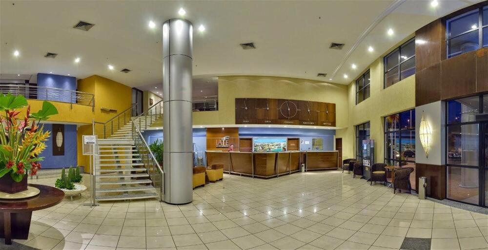 فندق Iate Plaza - Flat 312 Particular فورتاليز المظهر الخارجي الصورة